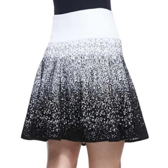 A.L.C. Printed Mini Skirt Black & White Size Large NWT Thick Knit Fabric Dressy - Picture 1 of 11